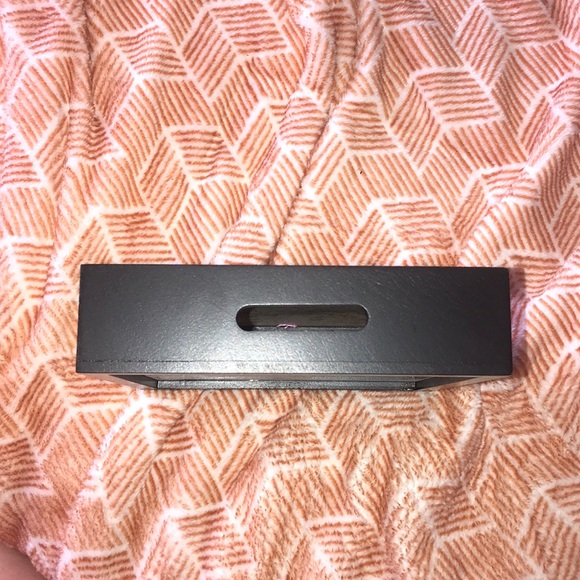 Decor - Picture 2 of 2